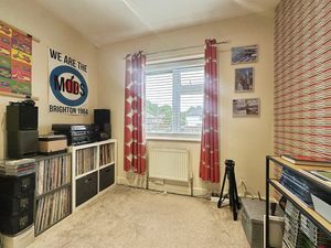 Bedroom 3 - click for photo gallery